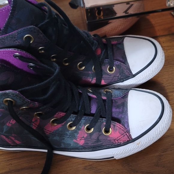 Converse - Picture 4 of 6